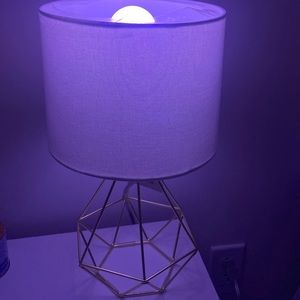 Table lamp